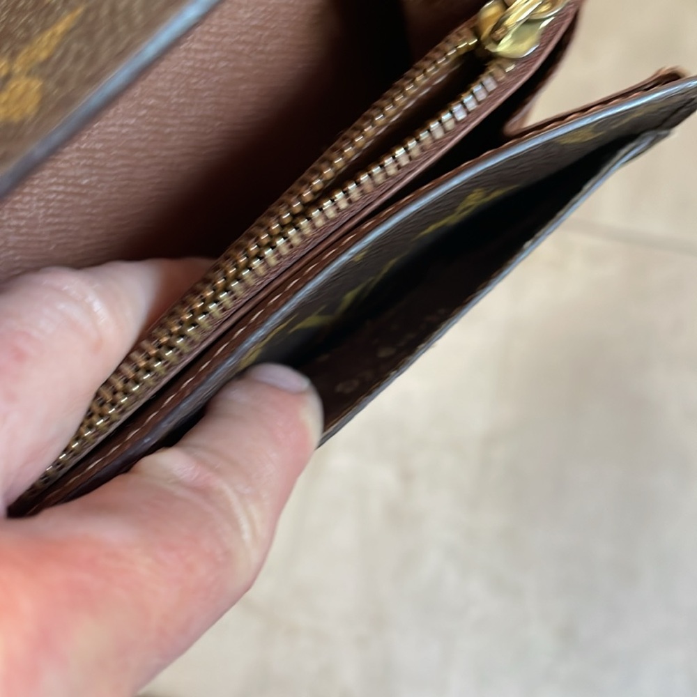 Louis Vuitton Monogram Wallet - Picture 15 of 15
